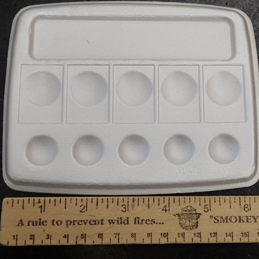 Makeup Tray lot of 25